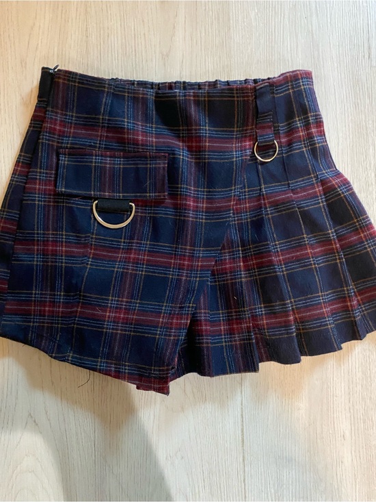 Cali 1850 Pants - Plaid Pleated Skort with D-Ring Accent - Navy & Burgundy